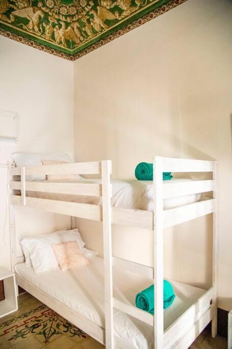Mitha'S Rooms Catania Eksteriør billede