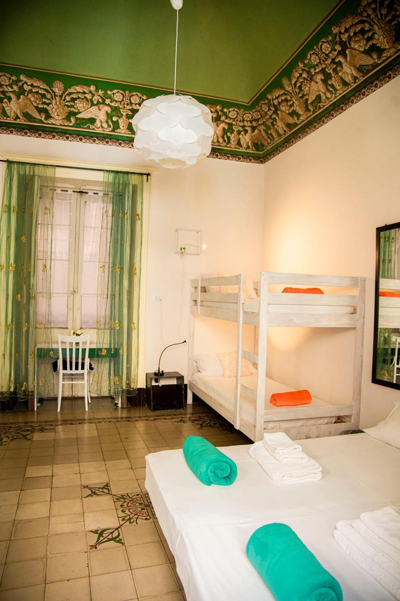 Mitha'S Rooms Catania Eksteriør billede